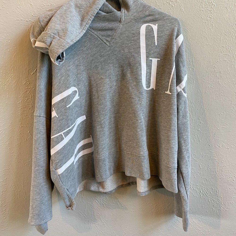 Grey Gap cropped sweatshirt with a hood